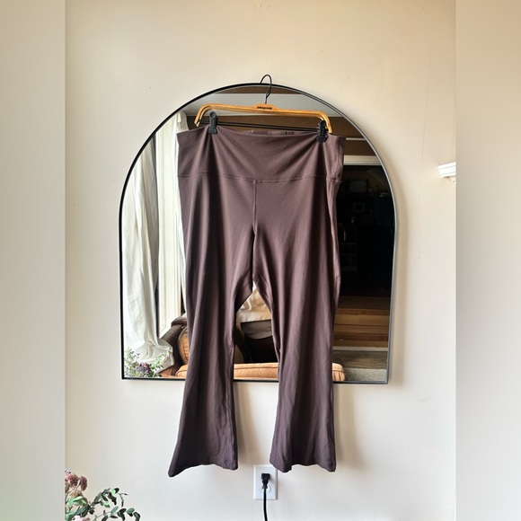 Lululemon | ribbed align mini flare pant | size 20 - Picture 3 of 5